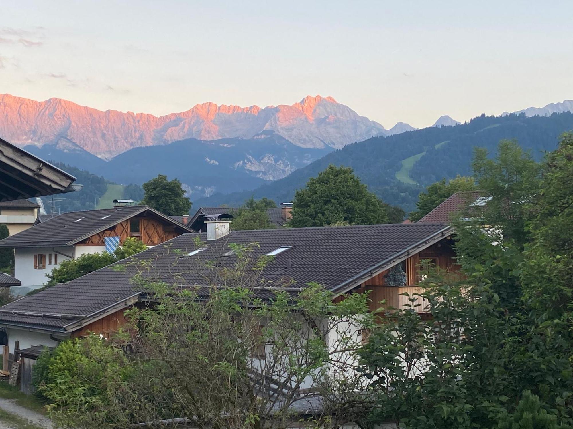 Ferienwohnung Eckenhuette Garmisch-Partenkirchen Exterior photo